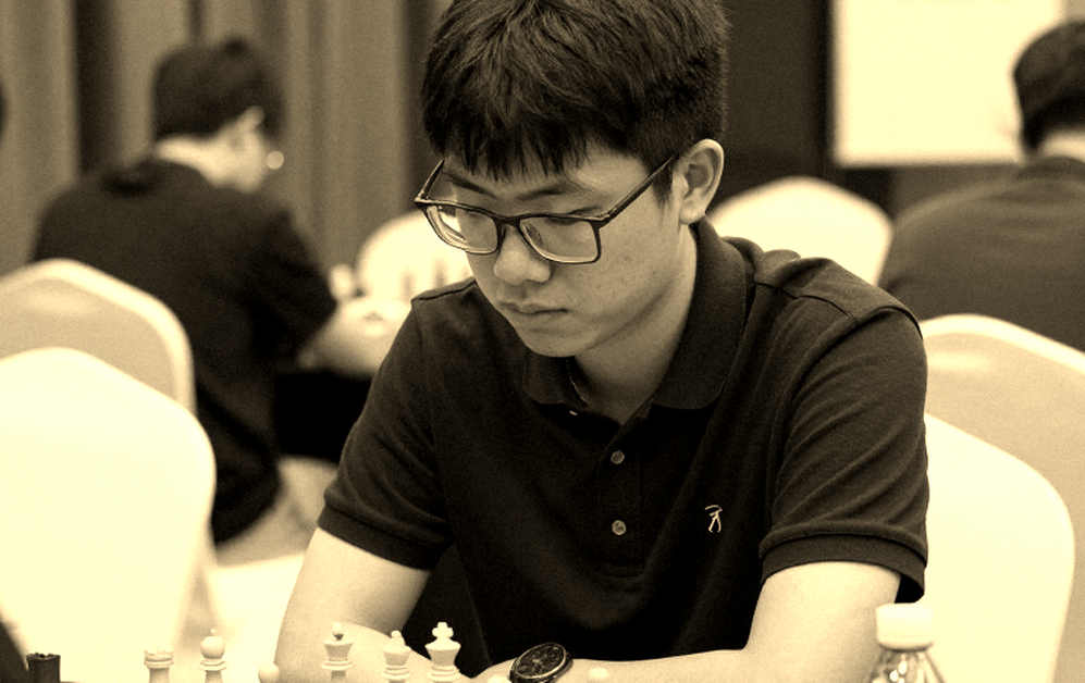 कवर पर यूरोपियन क्लब कप, अंदर प्राग का कैटलॉग: ChessBase Magazine #225 की स्कोरशीट ऑडिट